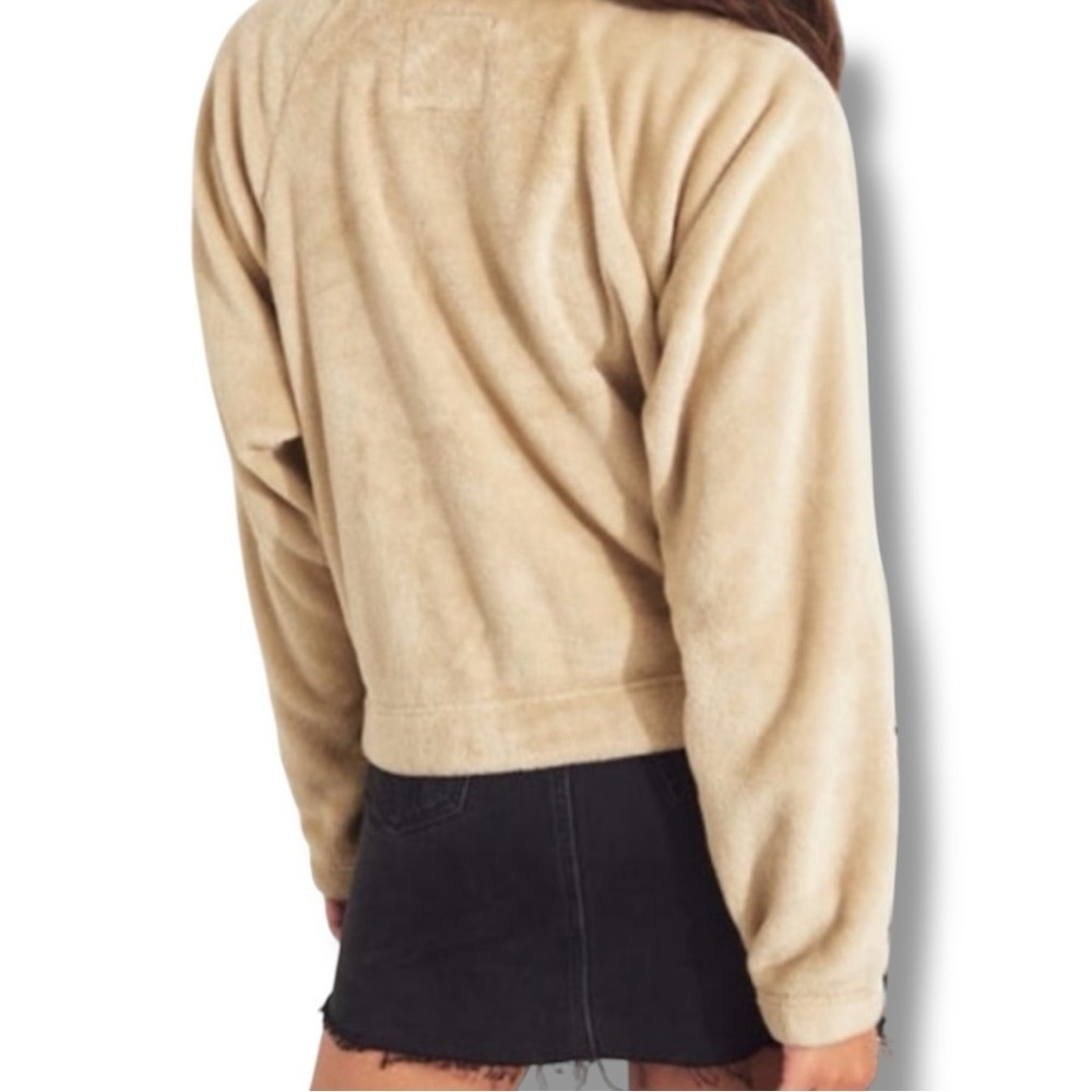 Hollister Super Soft Large Cozy Tan Faux Fur Quarter-Zip Pullover Fleece - Picture 2 of 15